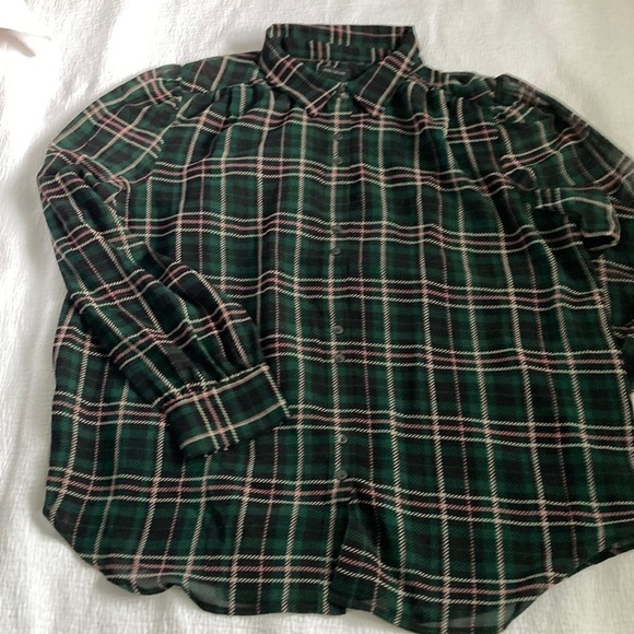 Ann Taylor Other - Ann Taylor Green and Red Casual Button Down Shirt